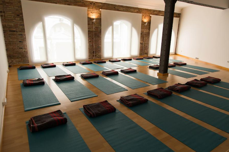 best-yoga-studio-barcelona-la-shala.png