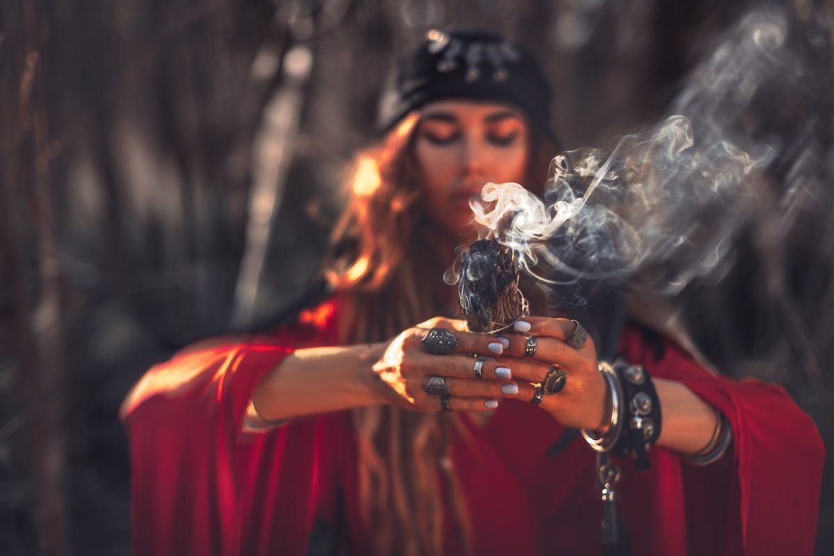 More information about "Exploring Shamanic Healing: What to Expect"