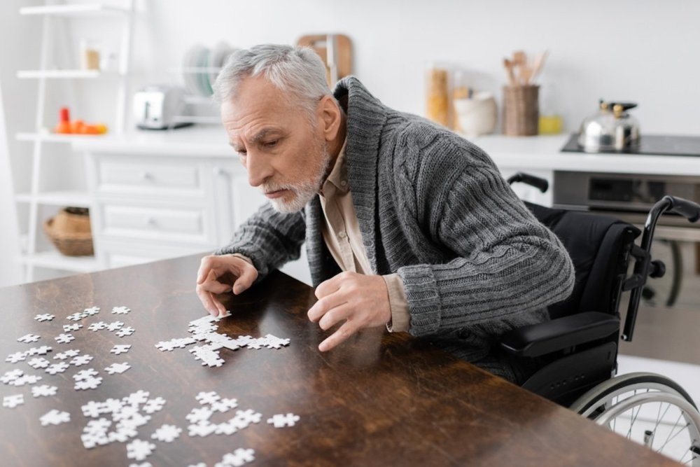 man-jigsaw-puzzle-stop-overthinking-focus.jpg