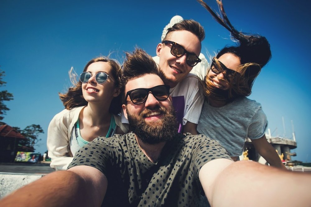 happiness-is-a-choice-friendships.jpg
