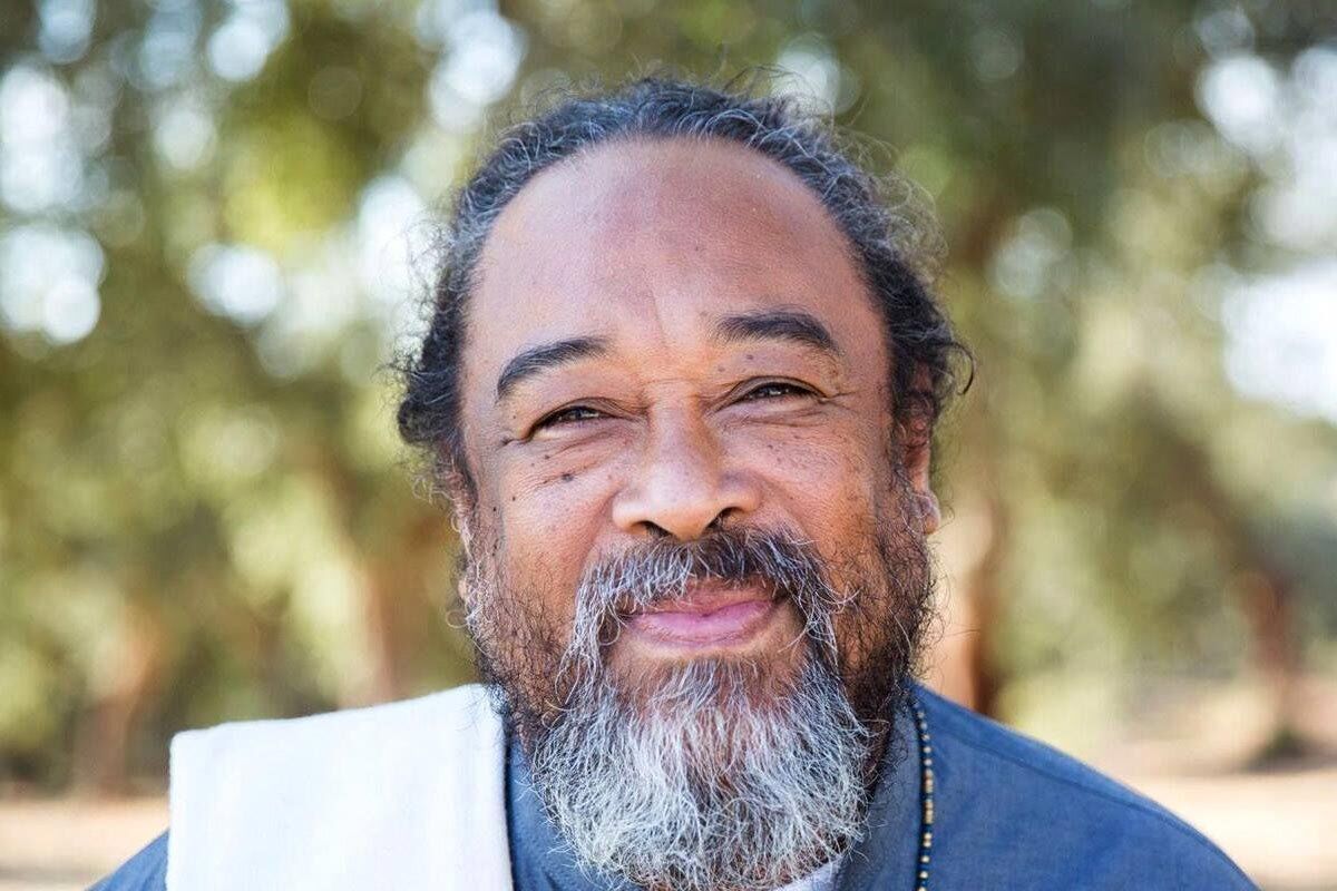 Sri Mooji’s Guidance on Self-Inquiry